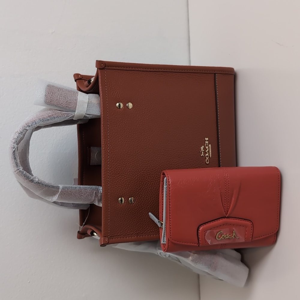 Coach CO971 + F48068 Leather Dempsey Tote & Clutch Wallet